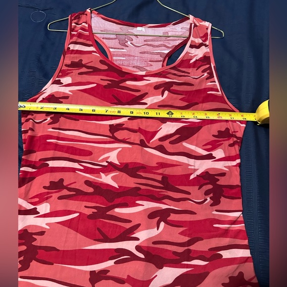 Red Camo Racerback Tank Top - NWOT - Picture 4 of 7